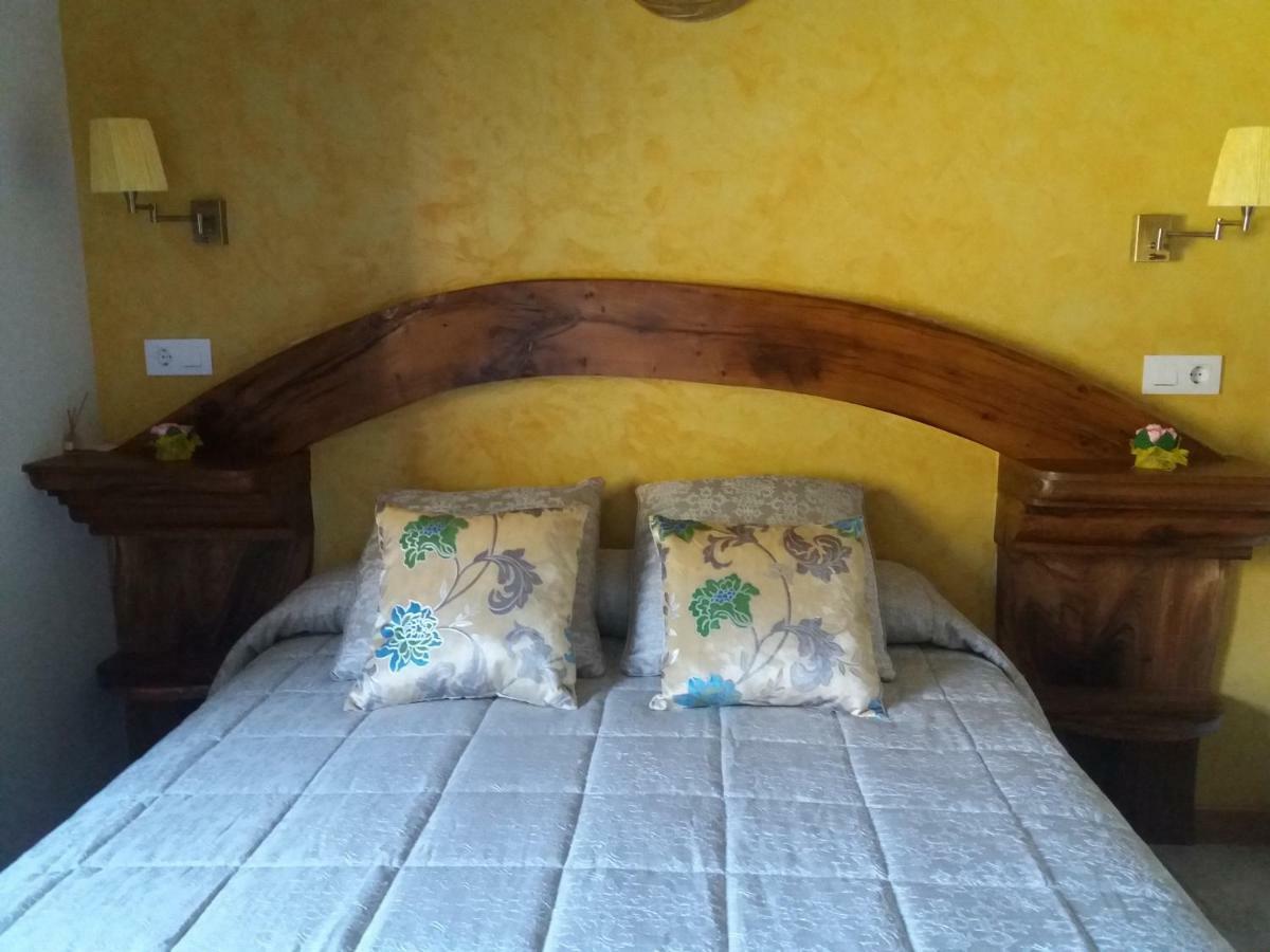 Apartamentos La Condesa Valmeo Екстер'єр фото